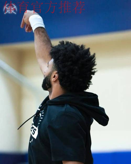 西部第二vs第三！掘金官方晒训练照：周日过得不错